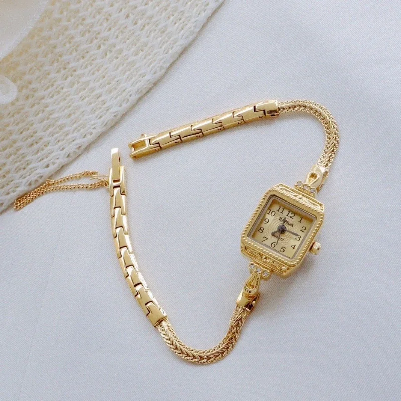 Delicate and light luxury Vint - Vintage Digital Watch ulasan dan harga