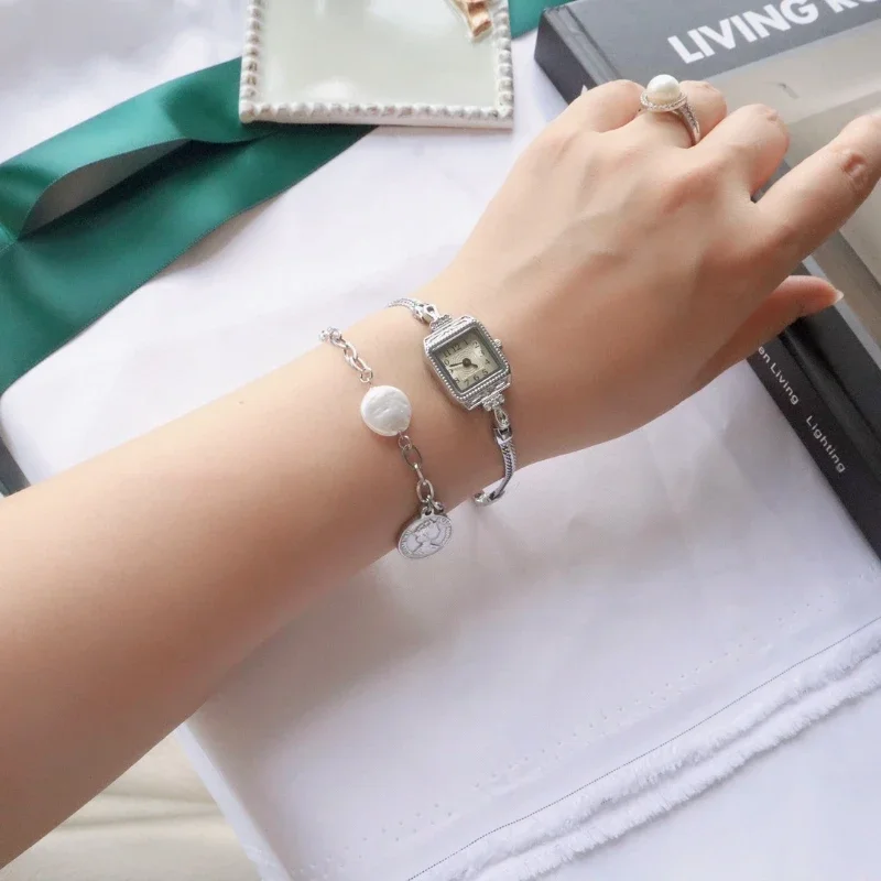 Delicate and light luxury Vint - Vintage Digital Watch ulasan dan harga