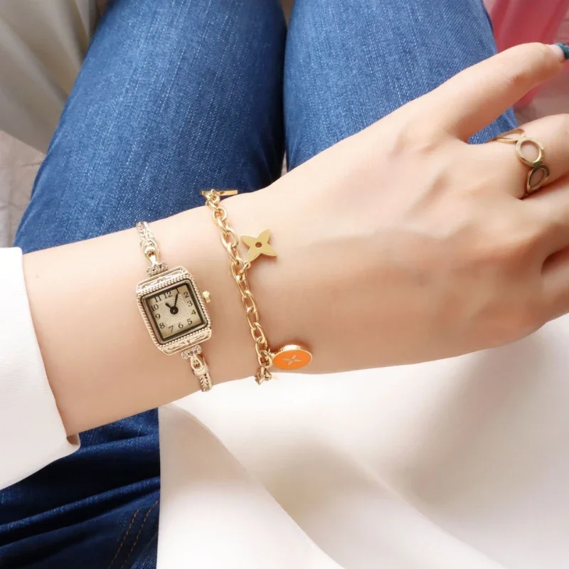 Delicate and light luxury Vint - Vintage Digital Watch ulasan dan harga